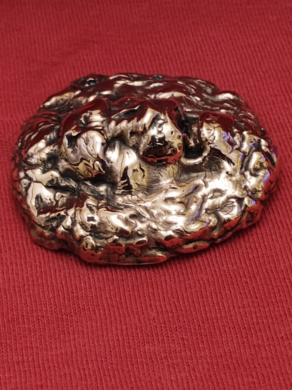 3.3 Ounce Hand Poured and Polished Lion Head Cast